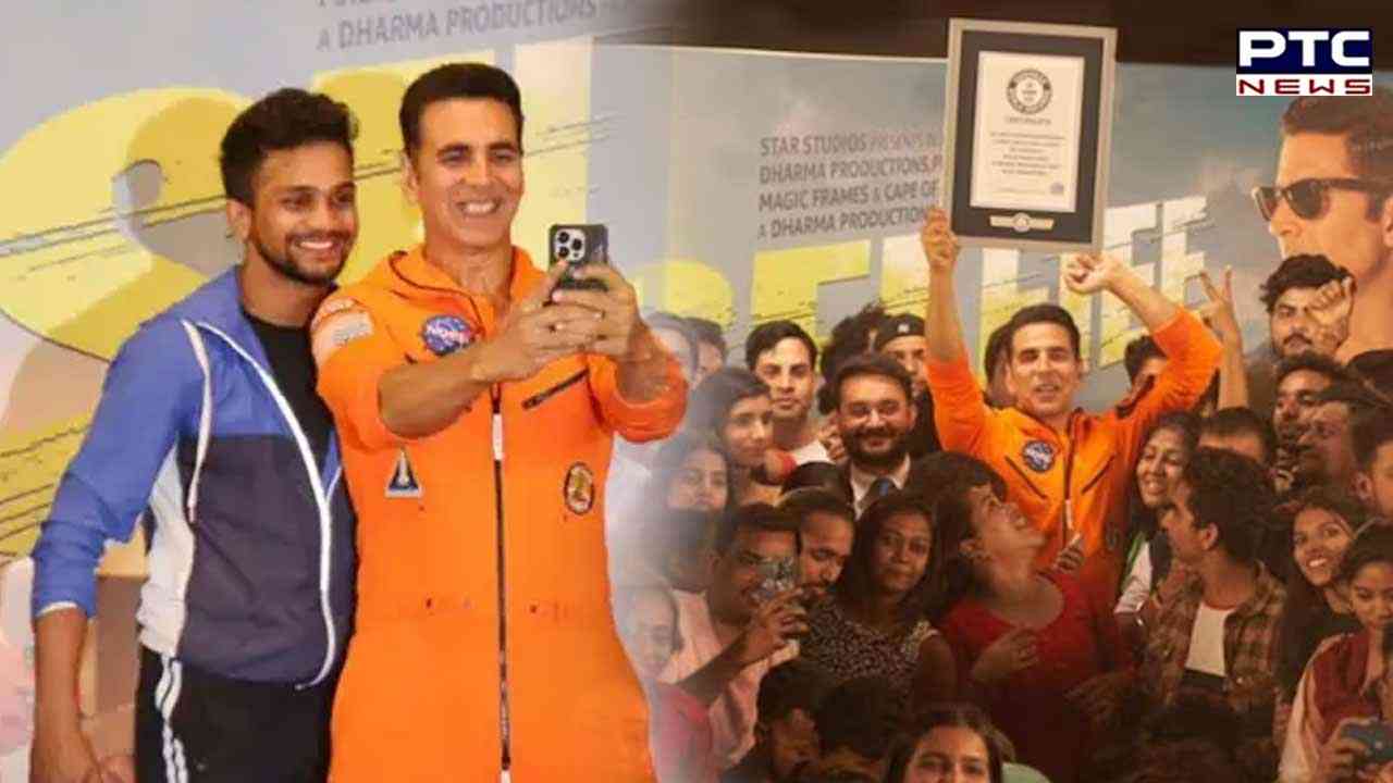 Guinness World Record Akshay Kumar Breaks Record For Most Selfies