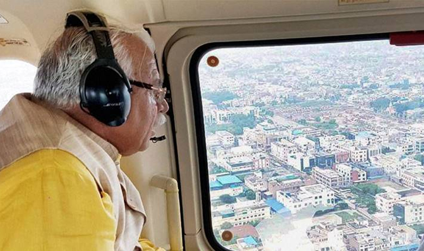 Khattar conducts aerial survey of Gurgaon