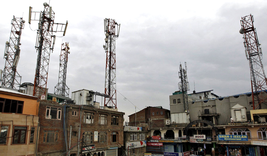 Mobile telephone services restored in Kashmir Valley