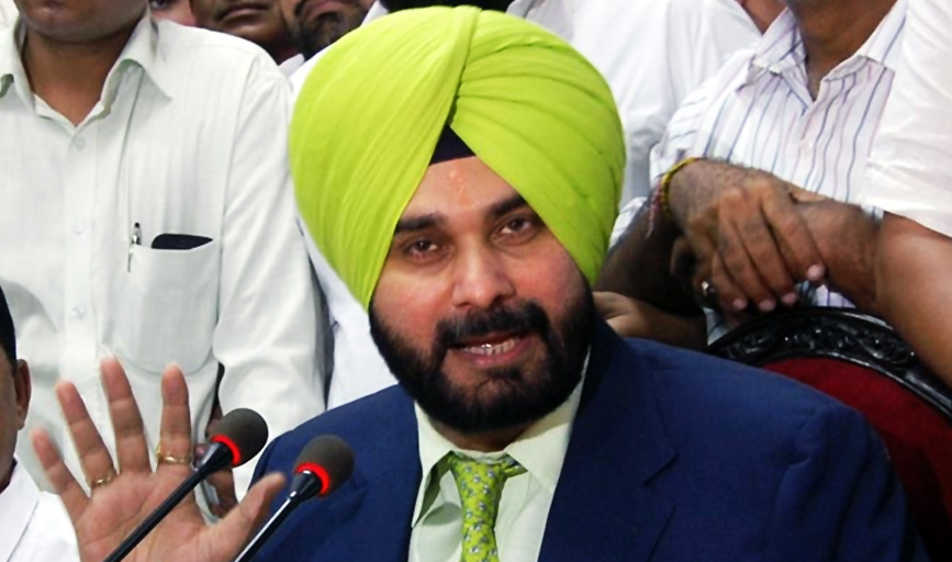 Sidhu takes a U Turn, will not form a party