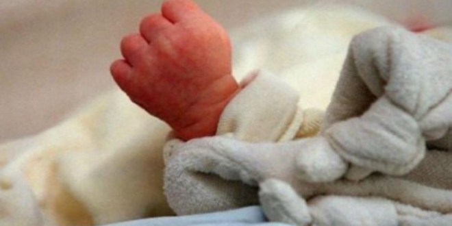 Britain's first transgender man gives birth to baby girl