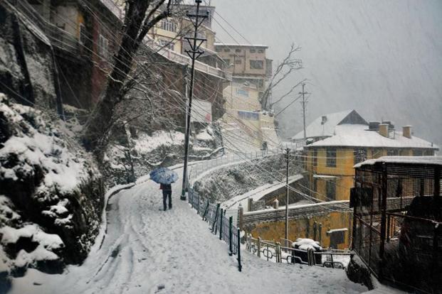 Kashmir Valley Braces For Spell Of Wet Weather