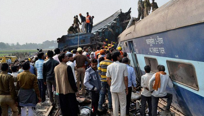36 injured as six bogies of Mahakaushal Express derail