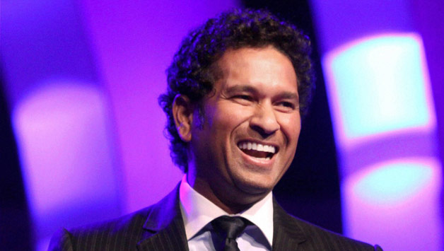 Tendulkar spends time with Bharat Army in UK