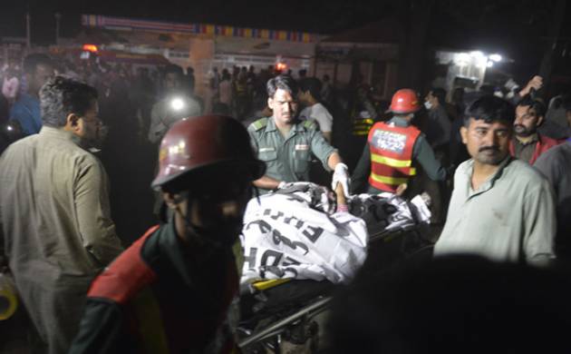 Suicide blast in Lahore kills 6