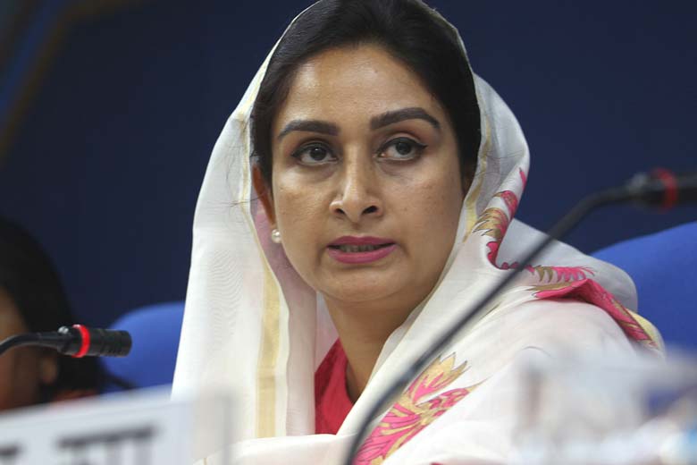 Harsimrat asks Punjab Congress not to buckle under pressure of its high command and work against the cause of Punjab and Punjabis