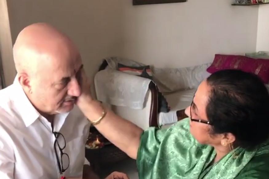Anupam Kher gifts mother her dream house in Shimla