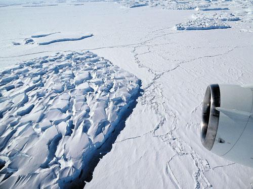 Sea ice extent dips to record lows at both poles: NASA