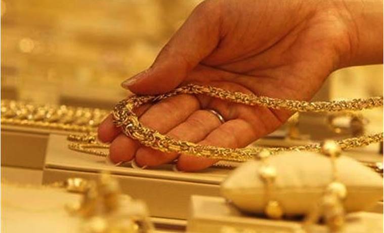 Gold slips below Rs 30,000, silver plunges by Rs 1,350