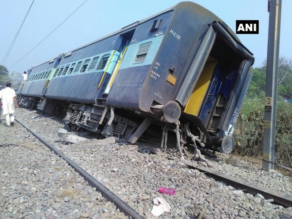 Uttar Pradesh: Eight coaches of Rajya Rani express derail in Rampur