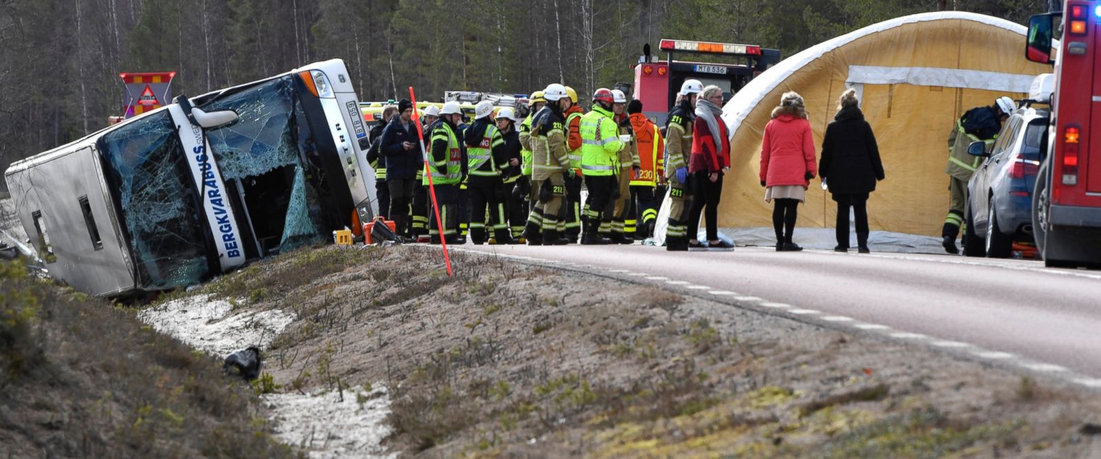 Swedish bus crashes, 25 reported injured, including children