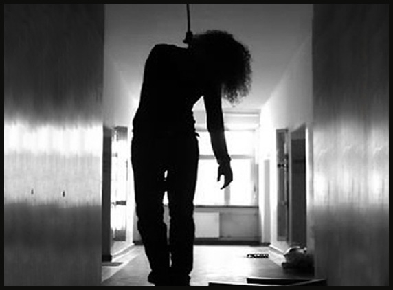 Scolded by father for skipping school, Class 10th girl hangs self