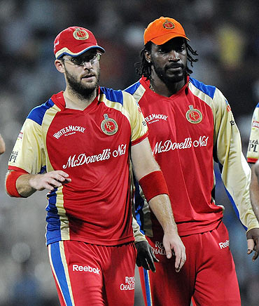 Vettori defends dropping Gayle in match against Pune