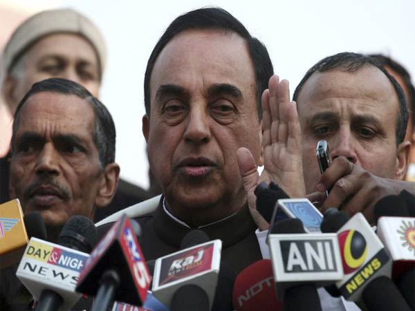 Farooq Abdullah siding with stone-pelters for cheap publicity: Swamy