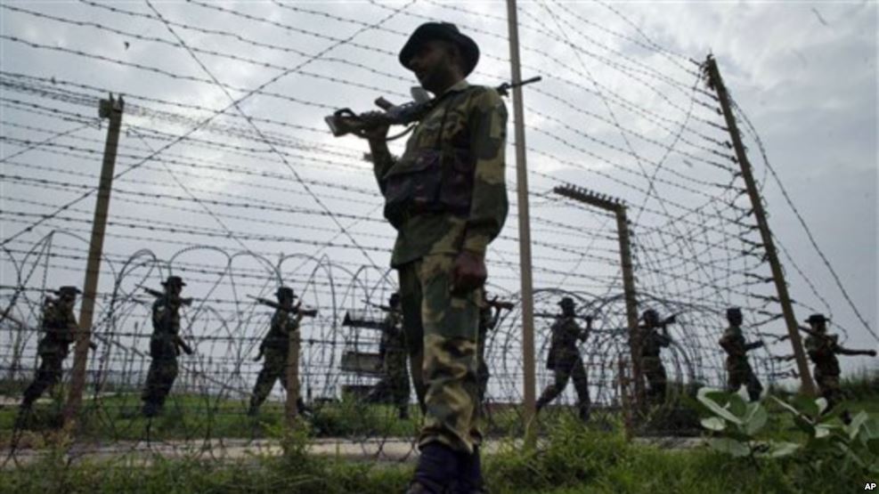 Pak violates ceasefire in Arnia sector, BSF retaliates