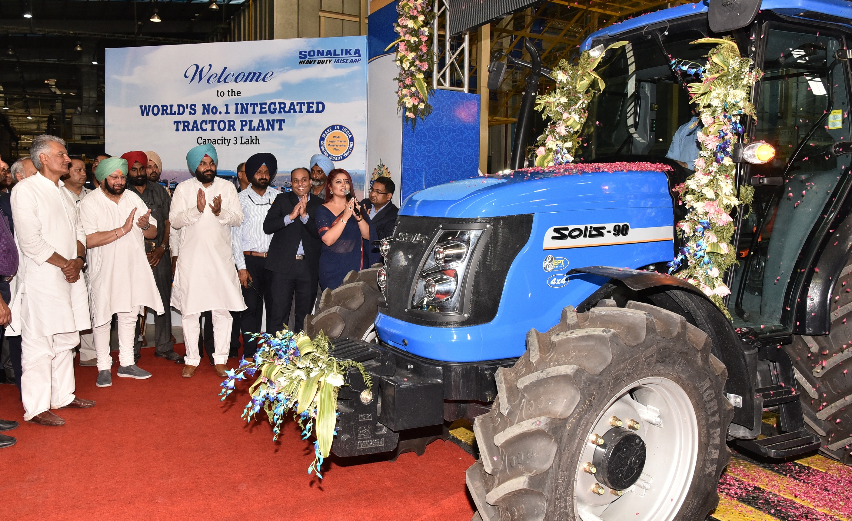 Amarinder inaugurates new Sonalika tractor manufacturing plant in Hoshiarpur