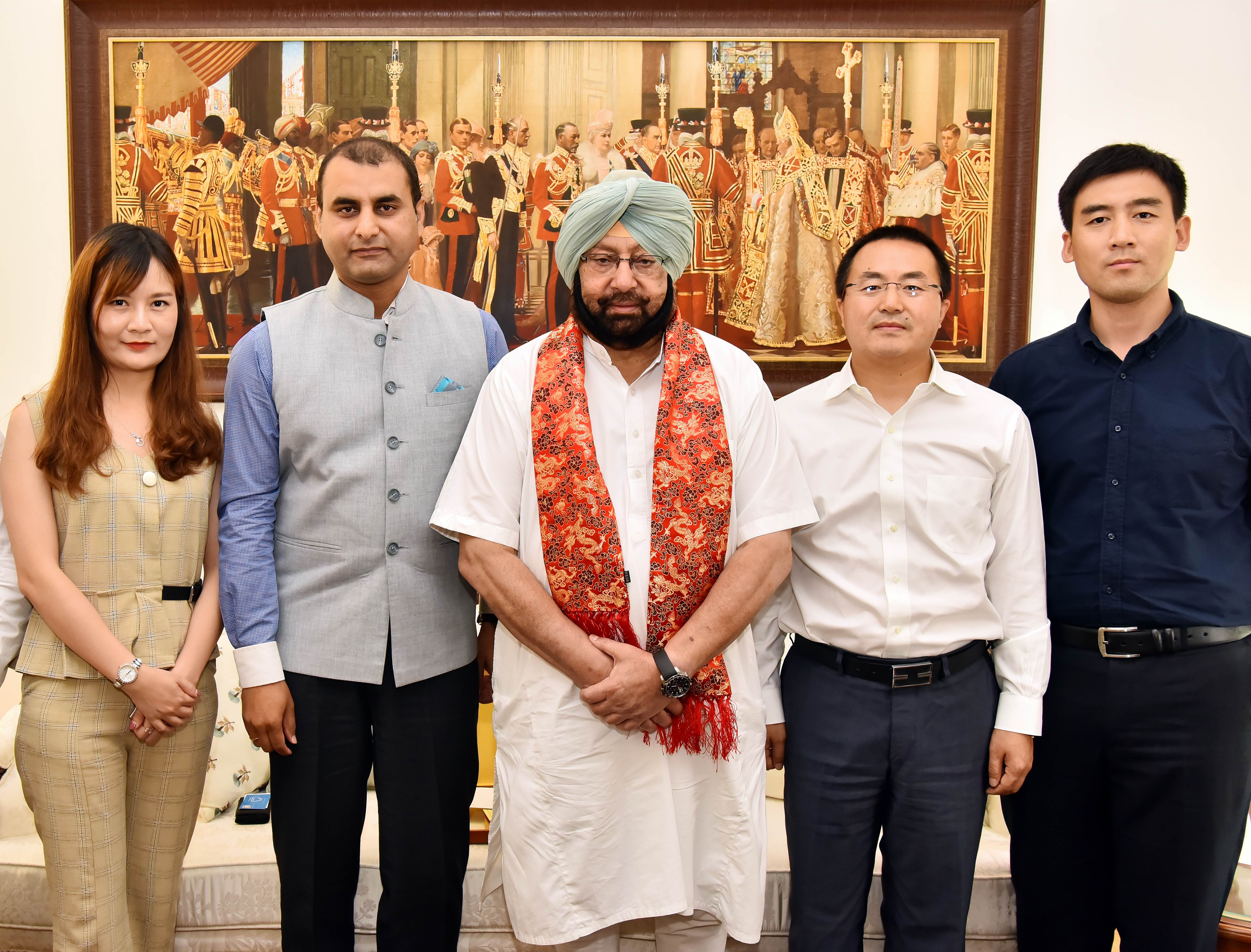 Chinese energy Major Yinlong holds talks with Punjab CM on launch of electric cars & buses in state