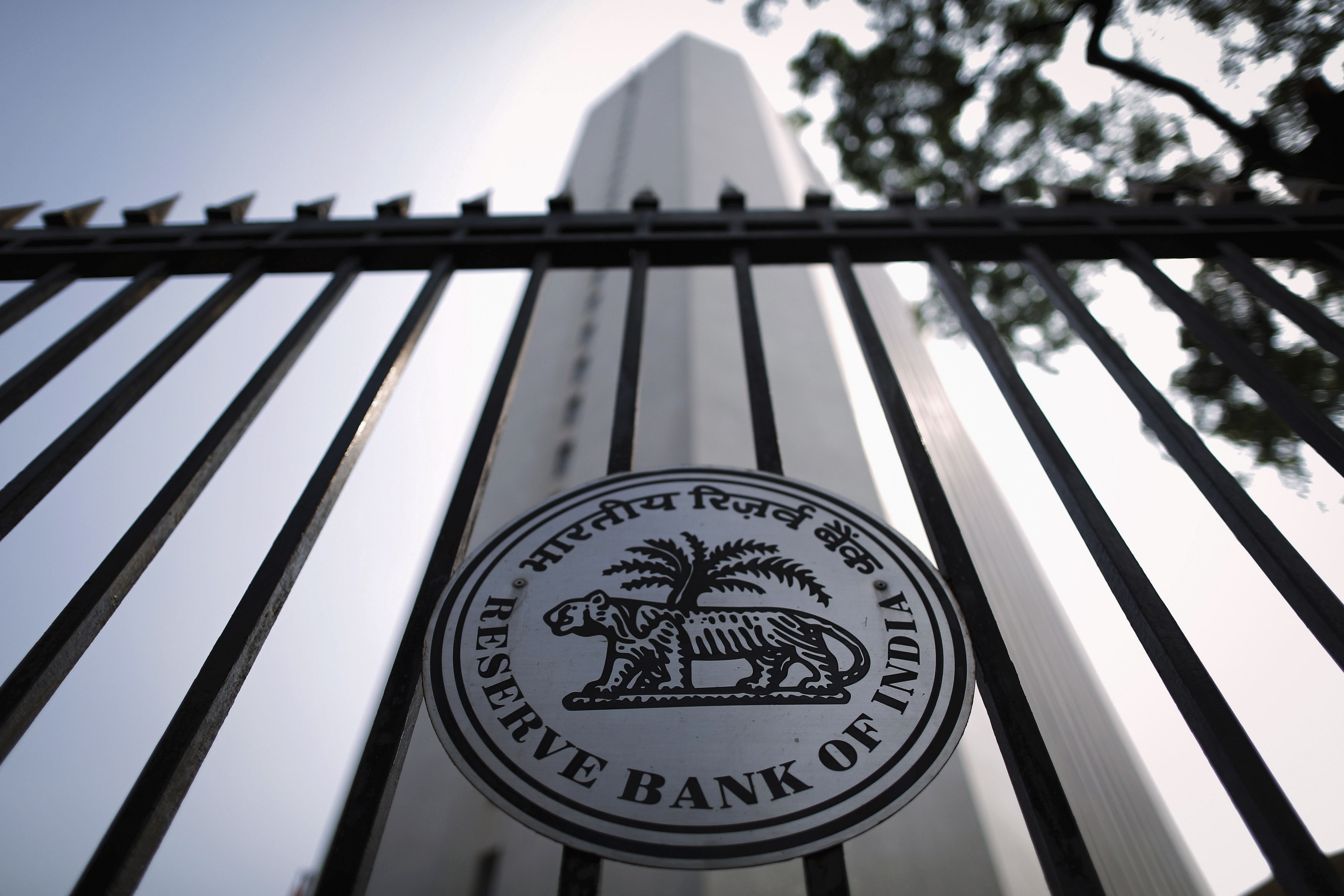 Why has RBI not yet given no. of scrapped notes, asks Oppn