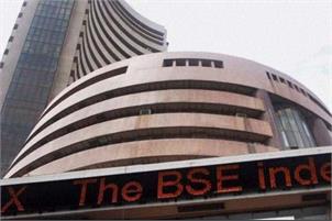 Sensex rises 74 pts, Nifty retakes 9,900