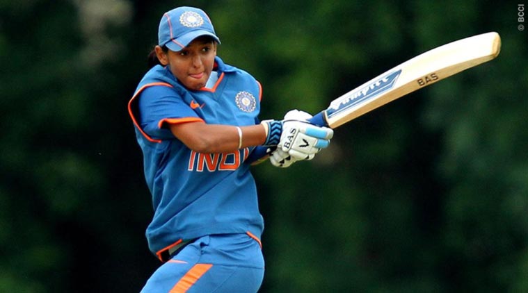 CM kickstarts process of appointing Harmanpreet as DSP, hands over Rs. 5 Lakh cheque to the Moga cricketer