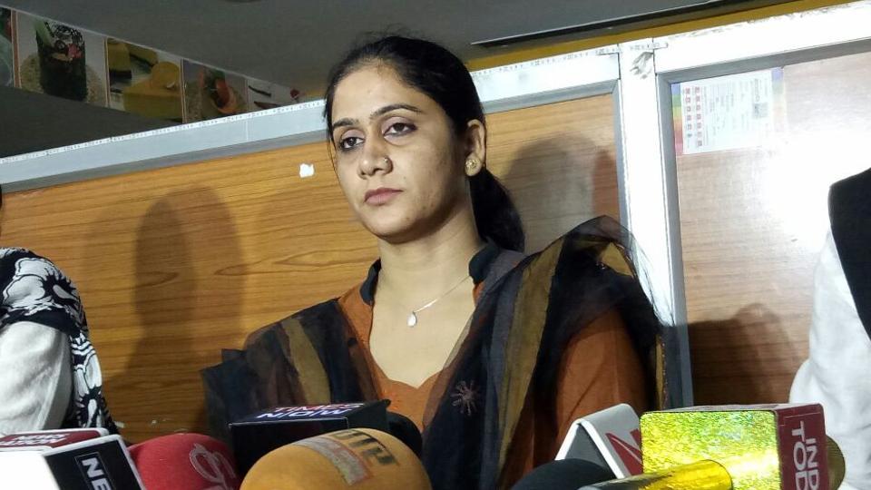 Muslim woman takes divorce (Khula) during a press conference