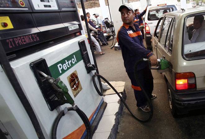 Fuel prices may come down by Diwali: Pradhan