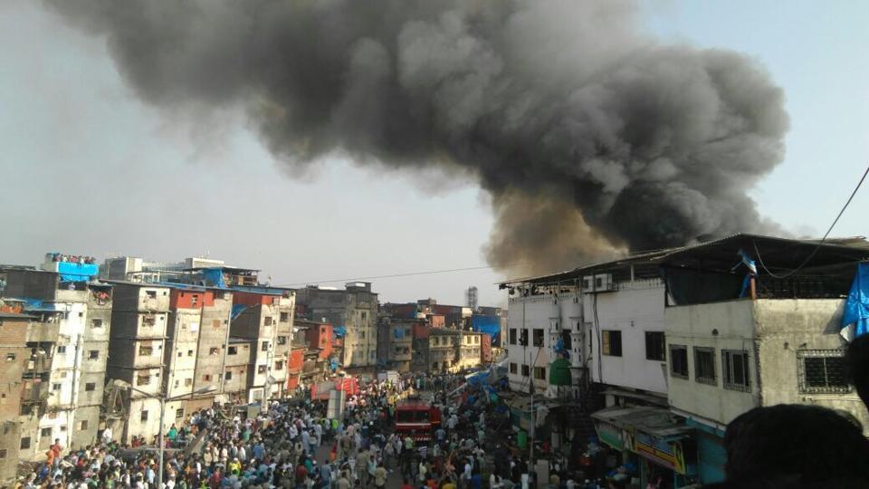 Fire breaks out near Bandra station; harbour line services restored