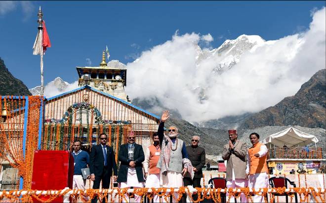 Modi offers prayers at Kedarnath & said his visit had strengthened his resolve to serve the nation
