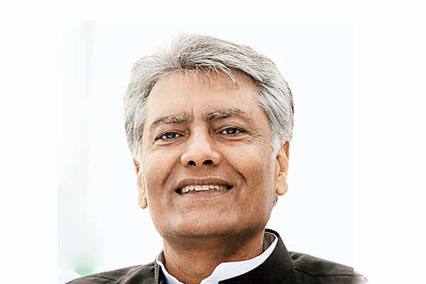 Gurdaspur Bypoll Live Updates: Sunil Jakhar takes the lead with 1,82,160 votes
