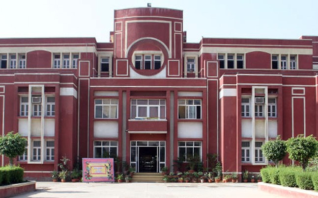 Gurugram DC orders police action against 135 schools