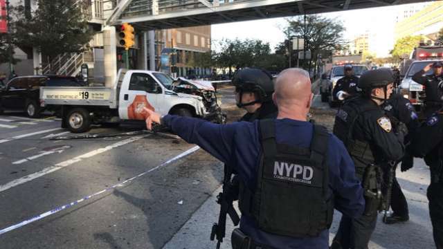 New York attack: Trump orders 'extreme vetting' of foreign  travelers