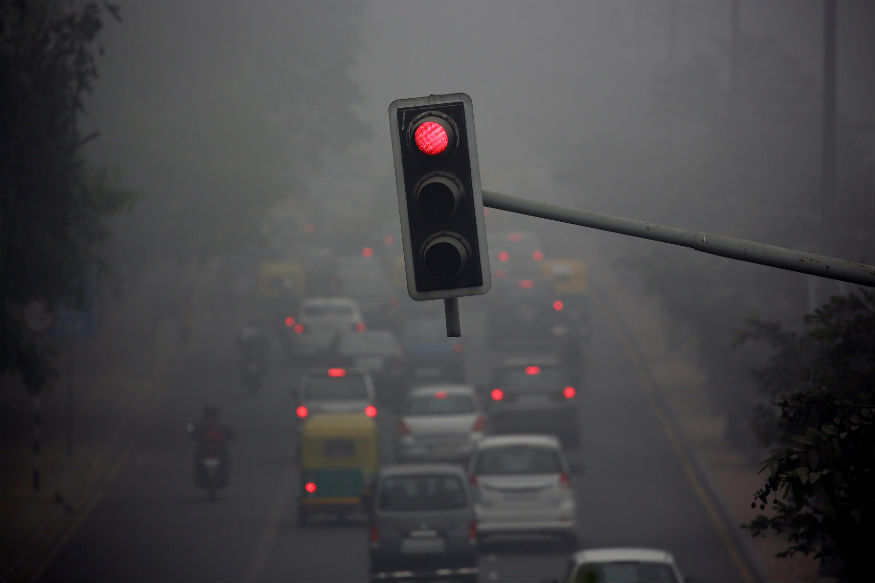 Pollution hits a 10-day high in Delhi