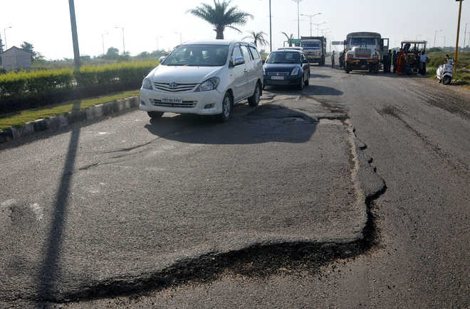 Deadline ends for GMADA, Airport Road still a misery