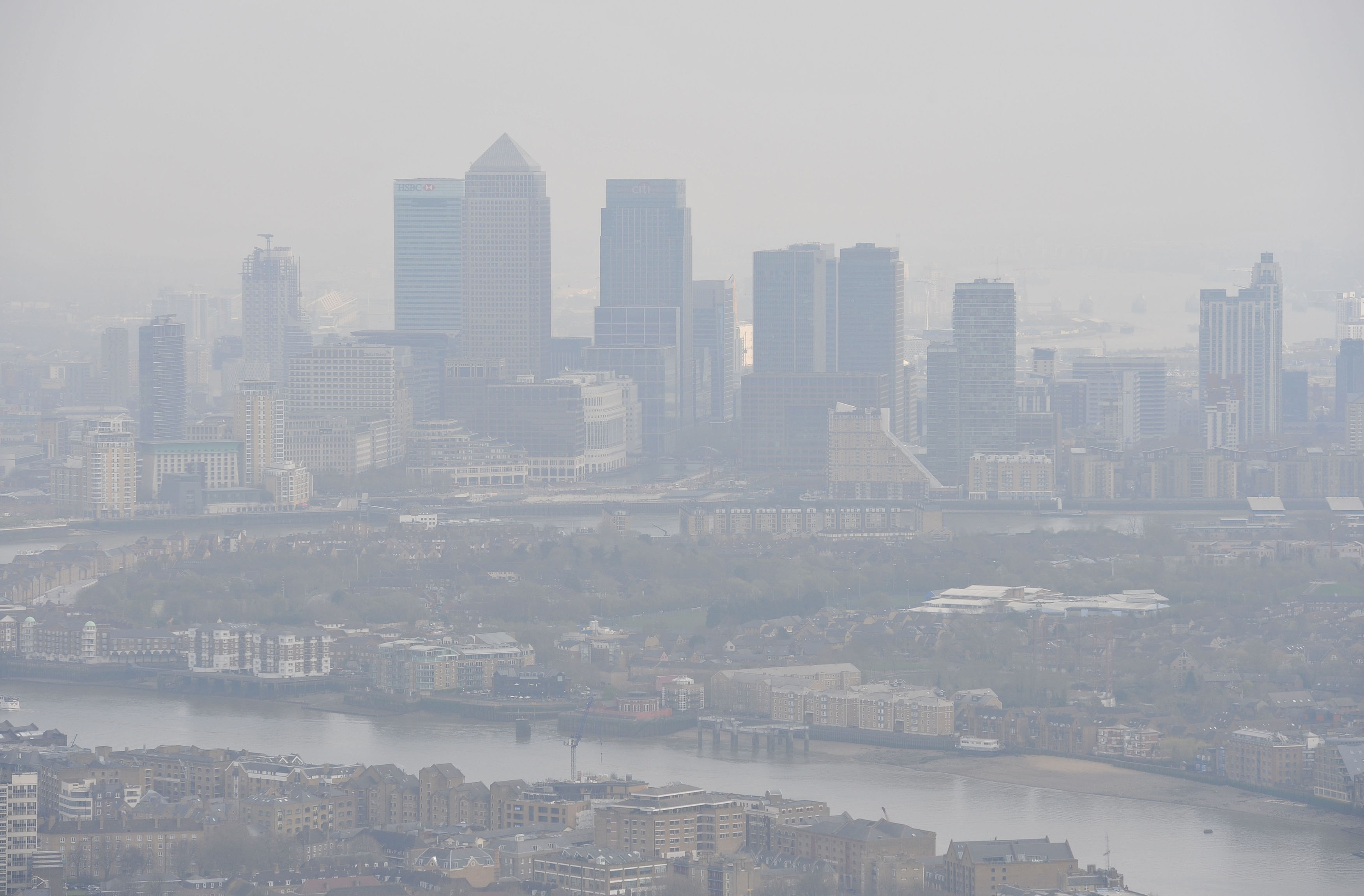 Air pollution from traffic puts unborn babies at health risk