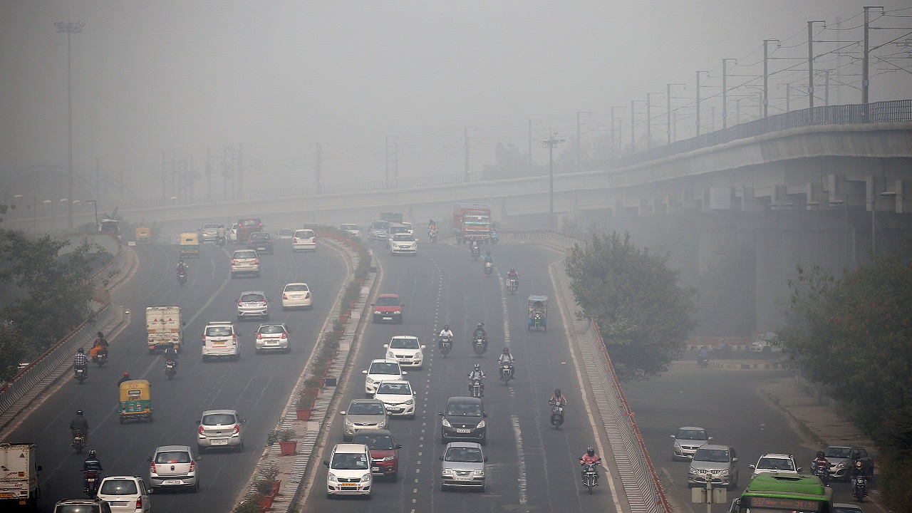 Air quality worsens, pollution 'severe' in many parts of Delhi