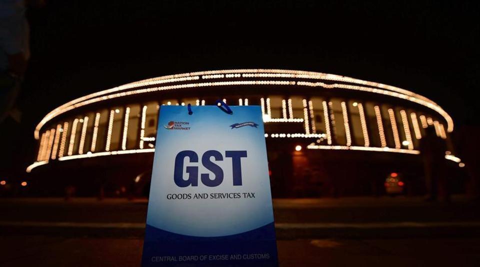 Govt extends deadline for filing GST returns till Jan 10