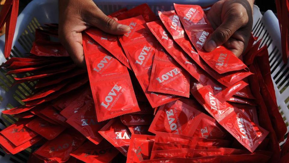Condom ads only between 10pm and 6am: I&B ministry
