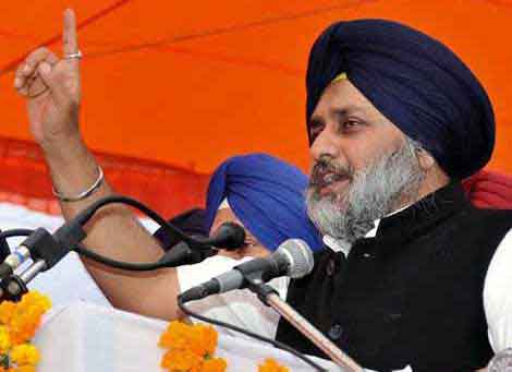 Sukhbir hits Captain government in political conference of 'Maghi Mela'