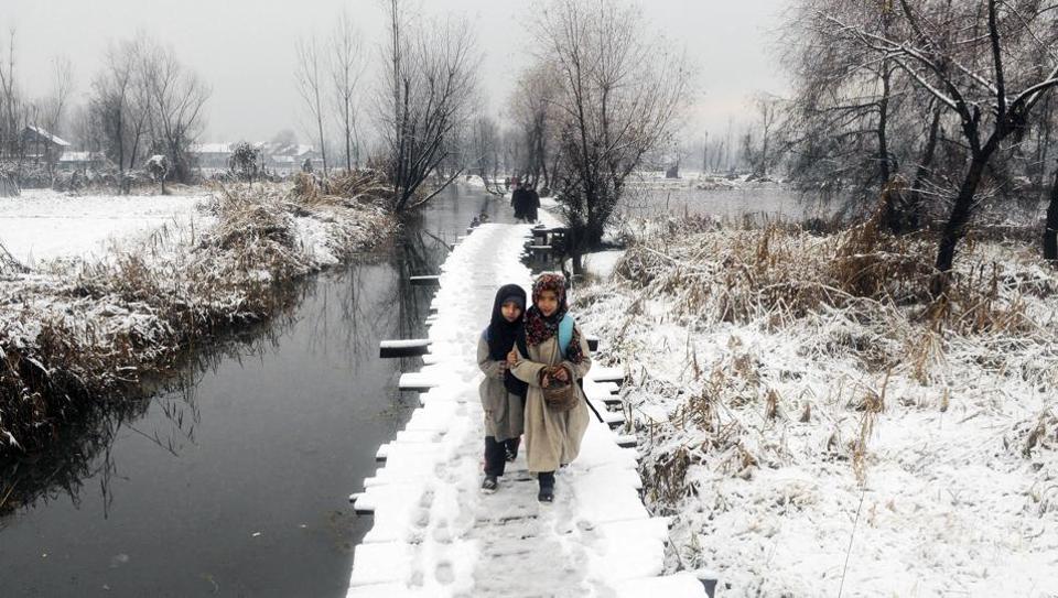 Landslide and snow-storm took eleven lives in Northern Kashmir