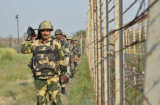 BSF nabs 2 Pakistani smugglers in Jalalabad; narcotics, arms seized