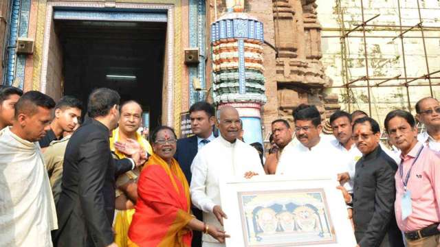 President visits Shree Jagannath Temple