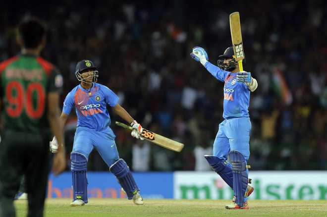 Dinesh Karthik does it in style, India win Nidahas T20 Tri-series final