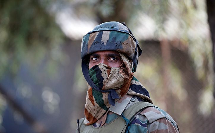BSF Jawan forgets to add 'Shri' or 'Honourable' before PM's name, gets pay cut
