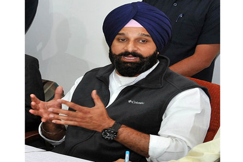 Cong govt deliberately fielding junior counsel to contest State’s case against Navjot Sidhu to help him walk free in a homicide case: Bikram Majithia