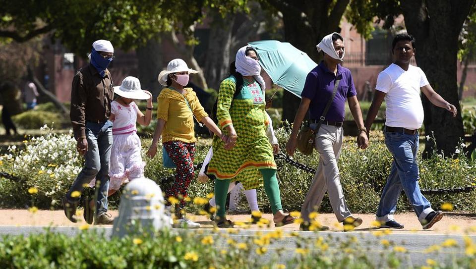 Delhi records max temp of 35 deg C, may experience strong winds today