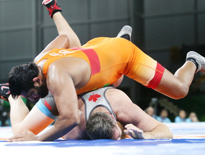 India at CWG: Wrestler Sumit claims gold in men's 125 kg freestyle