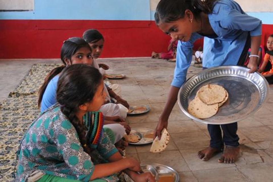 No Kitchen, Govt school in MP prepares midday meals in washroom