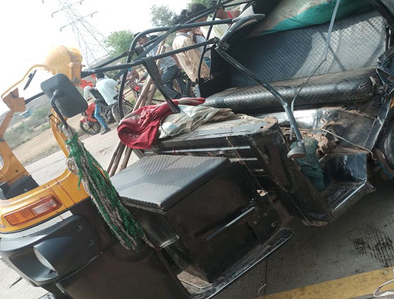 Nine killed in a road accident after two auto rickshaws collided