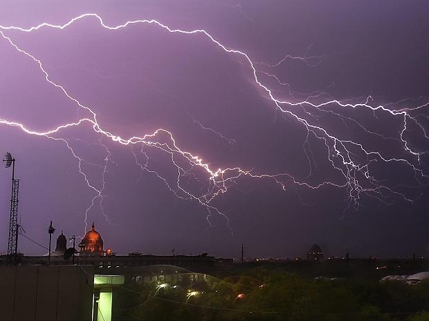 Here's how you can protect your family during a thunderstorm