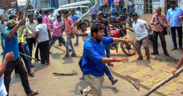 Widespread violence during panchayat polls in WB, 12 killed